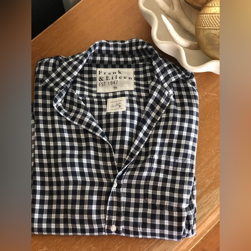 Frank & Eileen BARRY Tailored Button-Up Shirt sz XS blue & white plaid checkered - Picture 2 of 10